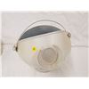 Image 3 : Cream Pail, Painted Scene (2 Gallon)