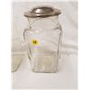 Image 2 : 2 CANDY JARS & LIDS