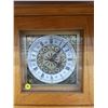 Image 2 : WALL CLOCK, BATTERY OPERATED