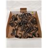 Image 2 : Lot of Vintage Cast Hooks (25 Pieces)