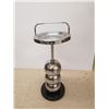 Image 1 : Retro Ashtray Stand