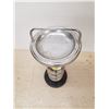 Image 3 : Retro Ashtray Stand