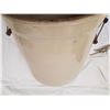 Image 5 : 5 Gallon Medalta Crock