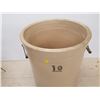 Image 3 : 10 Gallon Medalta Crock