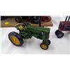 Image 3 : LOT OF COLLECTABLE TRACTOR DISPLAYS