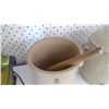 Image 2 : 5 GALLON MEDALTA CROCK