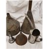 Image 3 : LOT OF FUNNELS