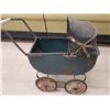 Image 5 : ANTIQUE CHILD'S DOLL CARRIAGE