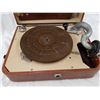 Image 2 : ANTIQUE RECORD PLAYER