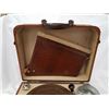 Image 4 : ANTIQUE RECORD PLAYER
