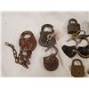 Image 2 : LOT OF LOCKS AND KEYS