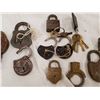 Image 3 : LOT OF LOCKS AND KEYS