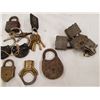 Image 4 : LOT OF LOCKS AND KEYS