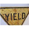 Image 2 : OLD YIELD SIGN, 30 INCHES