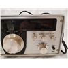 Image 2 : REALISTIC SHORT WAVE RADIO