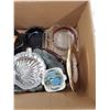 Image 3 : BOX FULL OF ASH TRAYS