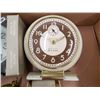 Image 2 : 5 WIND-UP ALARM CLOCKS