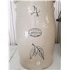 Image 2 : REDWING #4 WOODEN LID AND BUTTER CHURN AND 2 LEAF