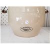 Image 2 : MEDALTA 3 GALLON, CERAMIC LID AND BUTTER CHURN