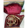 Image 1 : BRASS FRENCH HORN, MISSING MOUTH PIECE