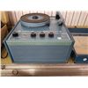 Image 2 : BLUE CALIFONE ALL SPEED RECORD PLAYER