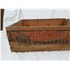 Image 2 : ANTIQUE WOODEN FISH SHIPPING CRATE 19 X 14"