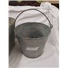 Image 2 : WASH TUB AND BUCKET