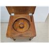Image 2 : WOODEN POTTY