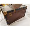 Image 7 : ANTIQUE CHILD TRUNK OR SALESMAN TRUNK 9 X 15"