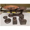 Image 1 : ANTIQUE BALANCE SCALE WITH WEIGHTS