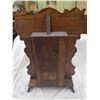 Image 6 : GINGERBREAD CLOCK 23" HIGH