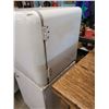 Image 5 : 53" ASTRAL TOP FRIDGE 1940'S WITH MATCHING BOTTOM SHELVES