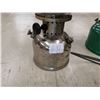 Image 4 : 2 COLEMAN GAS LAMPS & PARTS
