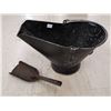 Image 2 : COAL PAIL WITH SMALL SHOVEL