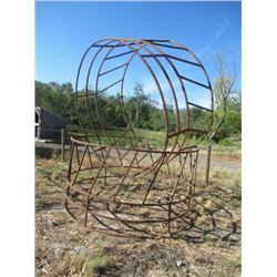 2 Metal Rd Bale Feeders (One Money for All)