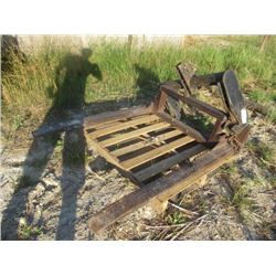 QA Round Bale Fork