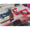Image 2 : 2 Stabilizing Jacks, Floor Jack, Hyd Jack, Jack All - (Missing Pin) 3 Screw Jacks
