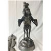 Image 11 : Two Horse Statues and Decorative Breast Strap