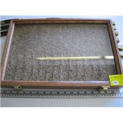 PLEXIGLASS/WOOD CASE L-18", W-12", D-2"