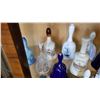Image 2 : LOT OF VINTAGE PORCELAIN AND CRYSTAL BELLS