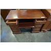 Image 2 : 8 DRAWER DOUBLE PEDESTAL DESK