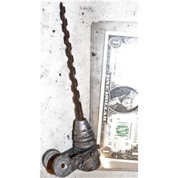 ZZ-CLEARANCE VIRUS SCREEN USED GOLIATH ANIMATRONIC DRILL