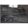 Image 1 : THE GREAT WALL COMMANDER LIN MAE LEATHER GLOVES