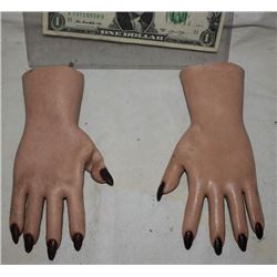 SEED OF CHUCKY TIFFANY SCREEN USED HERO HANDS FROM ANIMATRONIC PUPPET