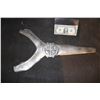 Image 1 : SNOW WHITE AND THE HUNTSMAN KNIGHT ARMOR CREST LOT 1