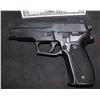 Image 2 : THE DEPARTED SCREEN USE MATT DAMON STUNT GUN