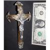 Image 1 : THE DAVINCI CODE ANGELS AND DEMOS SCREEN USED CROSS