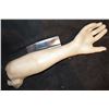 Image 2 : SEVERED SILICONE ARM WITH SOLID FINGERS