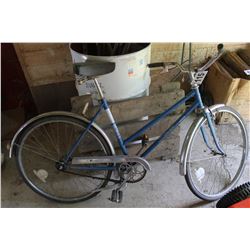 BLUE LADIES BICYCLE