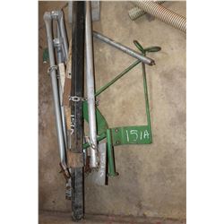 CAMPER BRACKET, STANDS & 2 GREEN BRACKETS